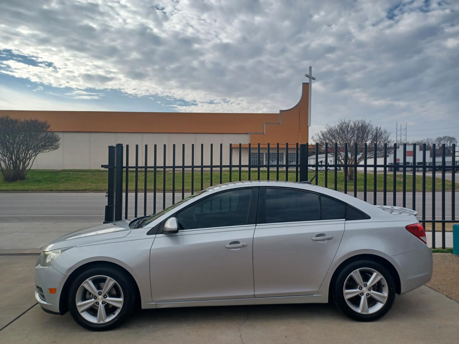 2013 SILVER Chevrolet Cruze 2LT (1G1PE5SB7D7) with an Turbocharged Gas I4 1.4L engine, 6-Speed Automatic transmission, located at 2001 E. Lancaster, Ft. Worth, 76103, (817) 336-7000, 32.746181, -97.301018 - Photo #0